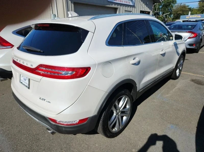 2017 Lincoln MKC - Image 7 of 12