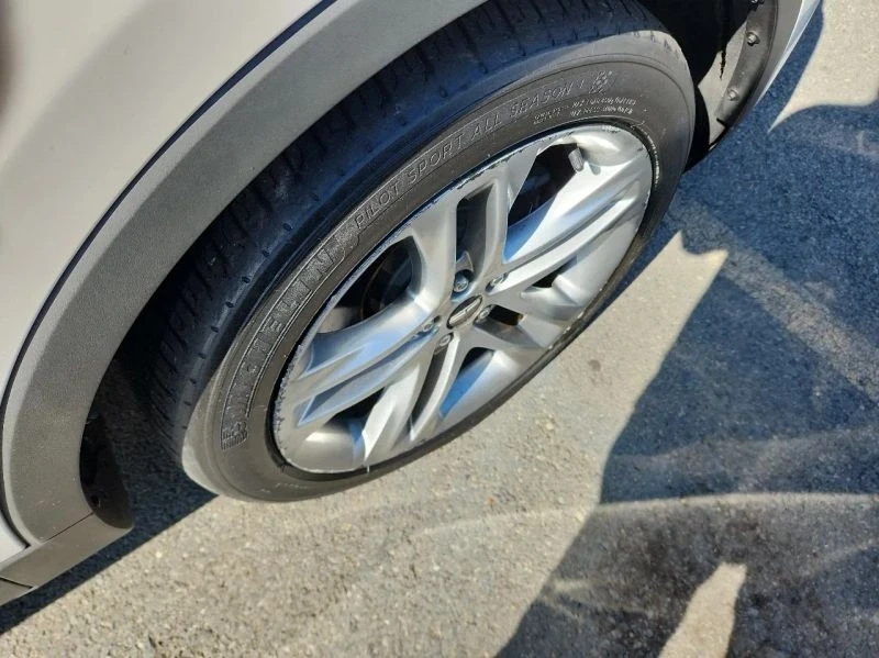 2017 Lincoln MKC - Image 9 of 12