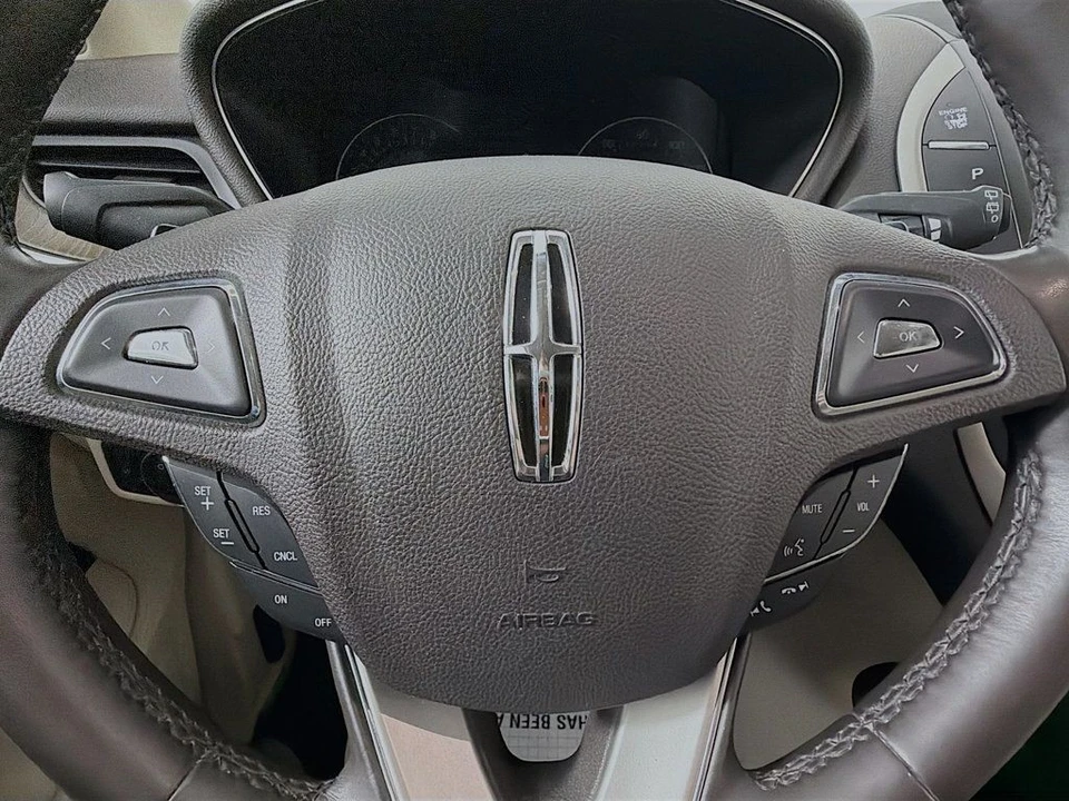 2017 Lincoln MKC - Image 11 of 12