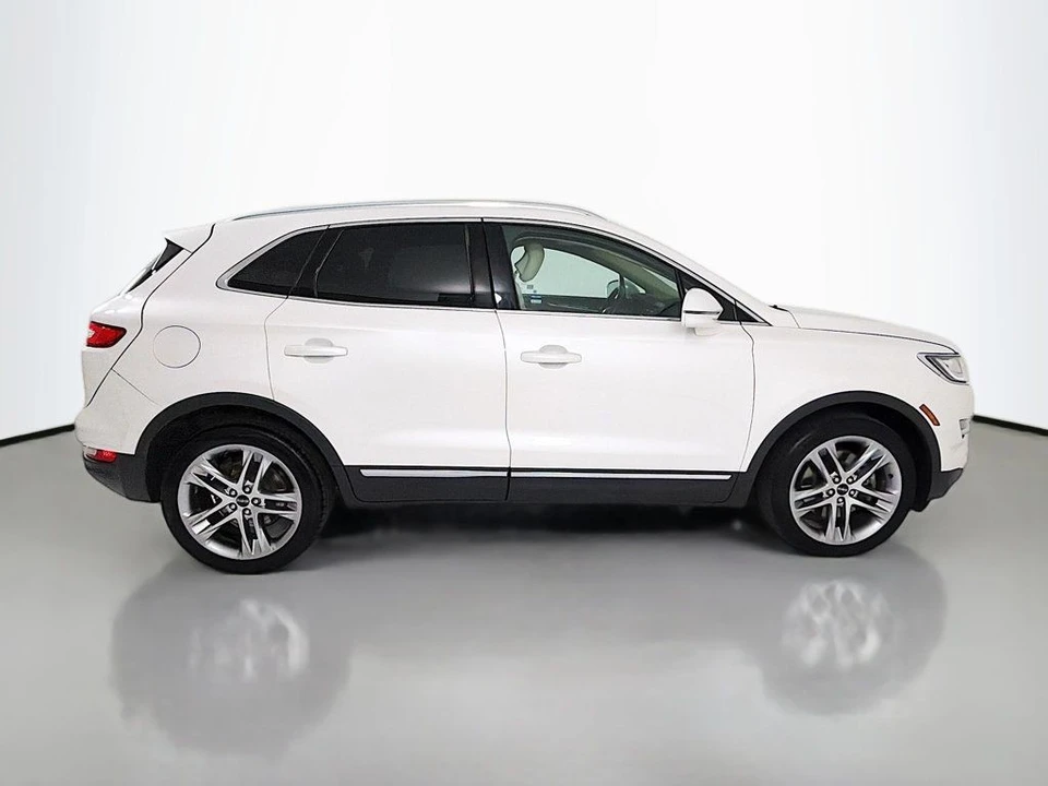 2017 Lincoln MKC - Image 8 of 12