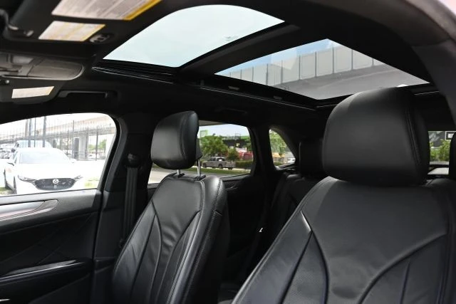 2017 Lincoln MKC - Image 11 of 18