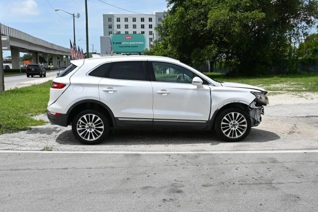 2017 Lincoln MKC - Image 6 of 18