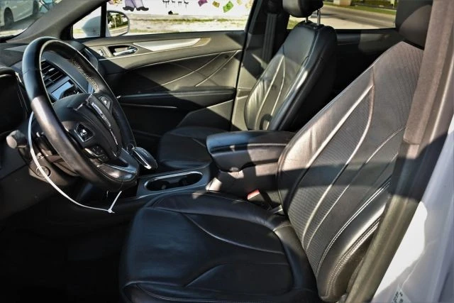 2017 Lincoln MKC - Image 13 of 19
