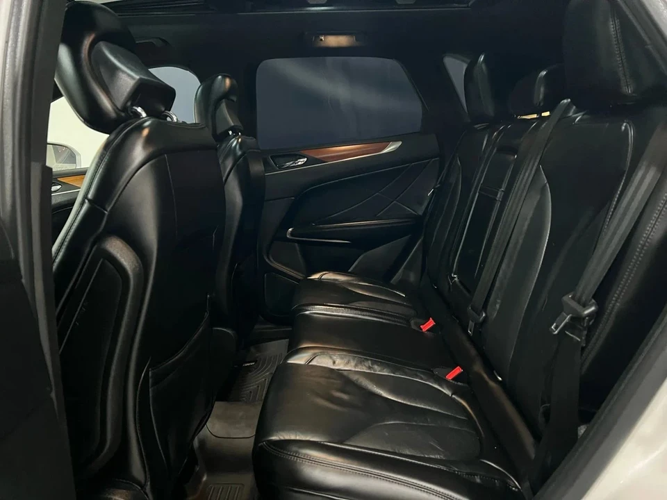 2017 Lincoln MKC - Image 8 of 15
