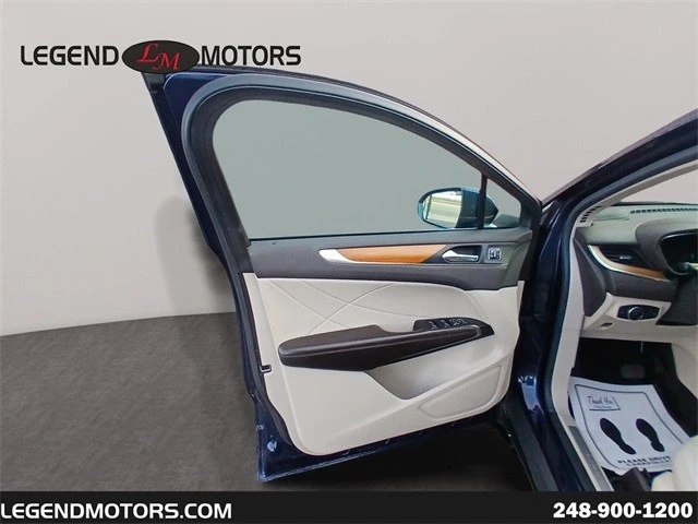 2017 Lincoln MKC - Image 10 of 12