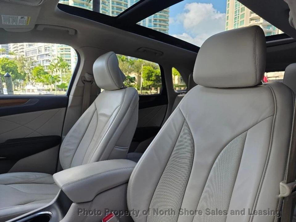 2017 Lincoln MKC - Image 7 of 12