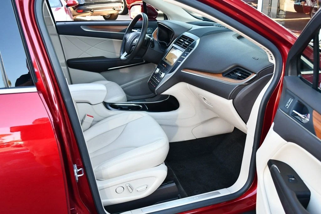 2017 Lincoln MKC - Image 19 of 21