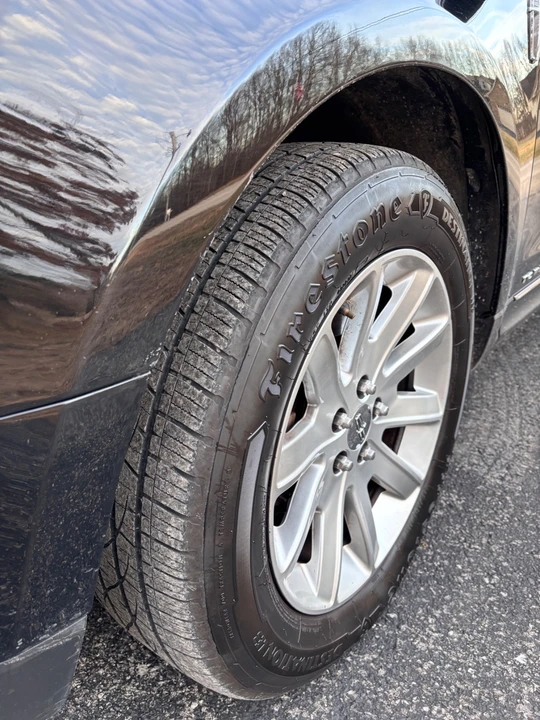 2017 Lincoln MKT - Image 2 of 18