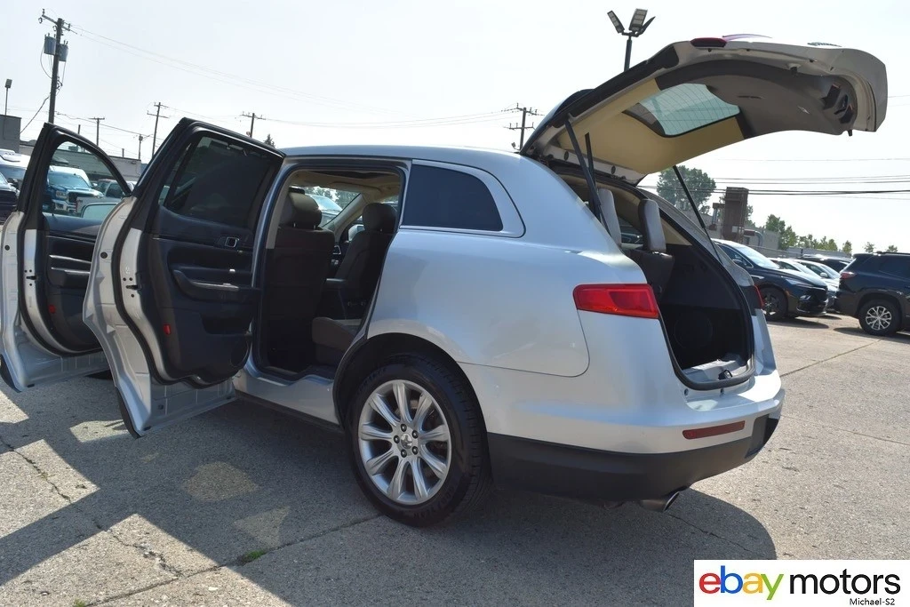 2017 Lincoln MKT - Image 19 of 24