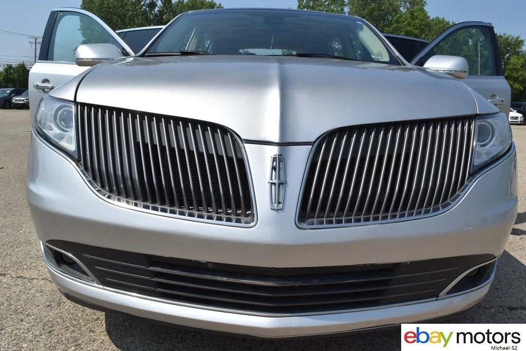 2017 Lincoln MKT - Image 21 of 24