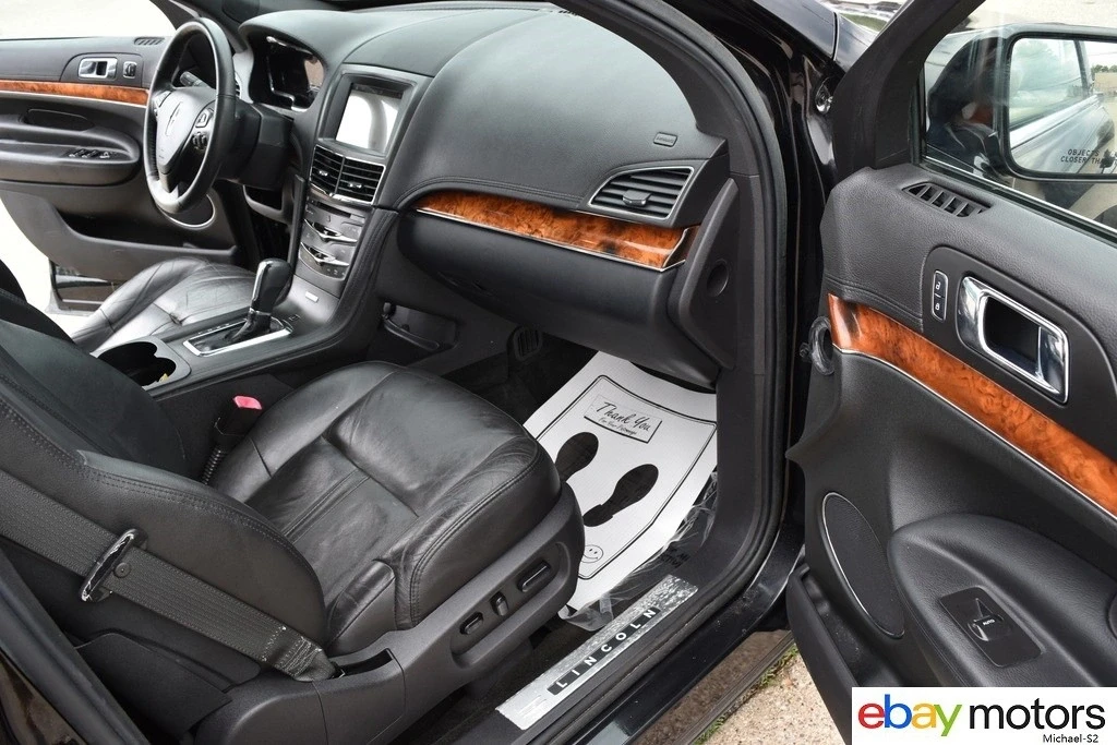 2017 Lincoln MKT - Image 17 of 21