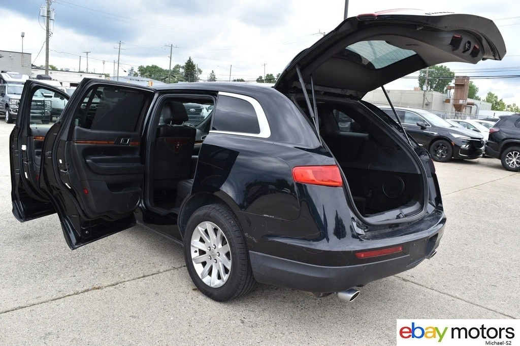 2017 Lincoln MKT - Image 19 of 21
