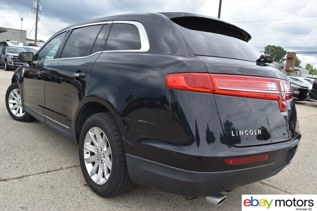 2017 Lincoln MKT - Image 7 of 21