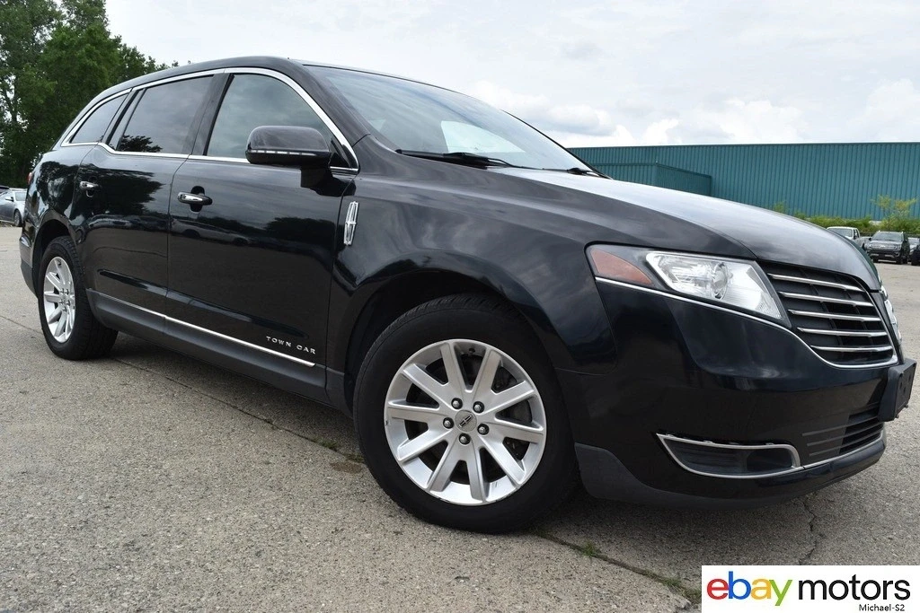2017 Lincoln MKT - Image 3 of 21