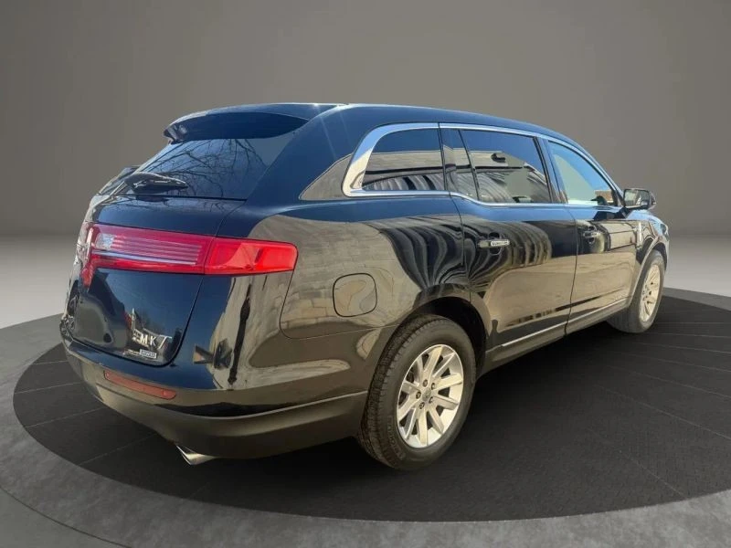 2017 Lincoln MKT - Image 5 of 12