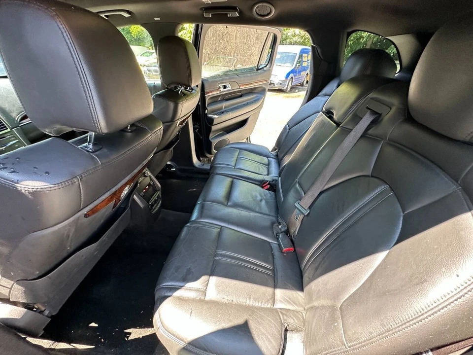 2017 Lincoln MKT - Image 20 of 21