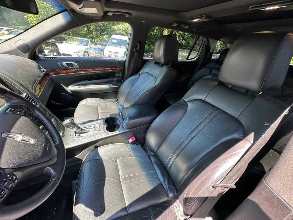 2017 Lincoln MKT - Image 14 of 21