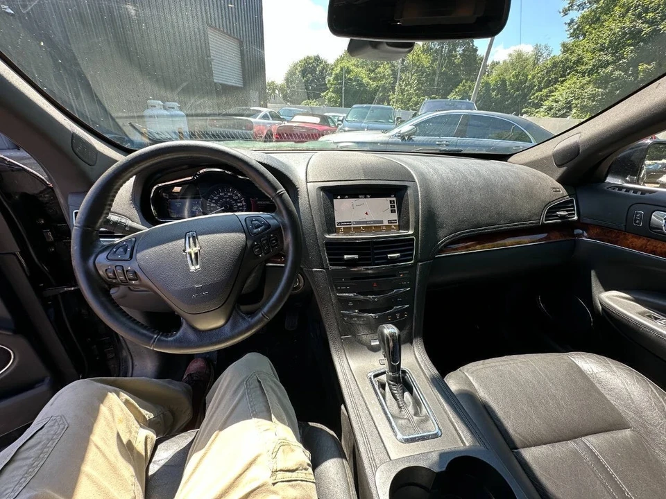 2017 Lincoln MKT - Image 11 of 21