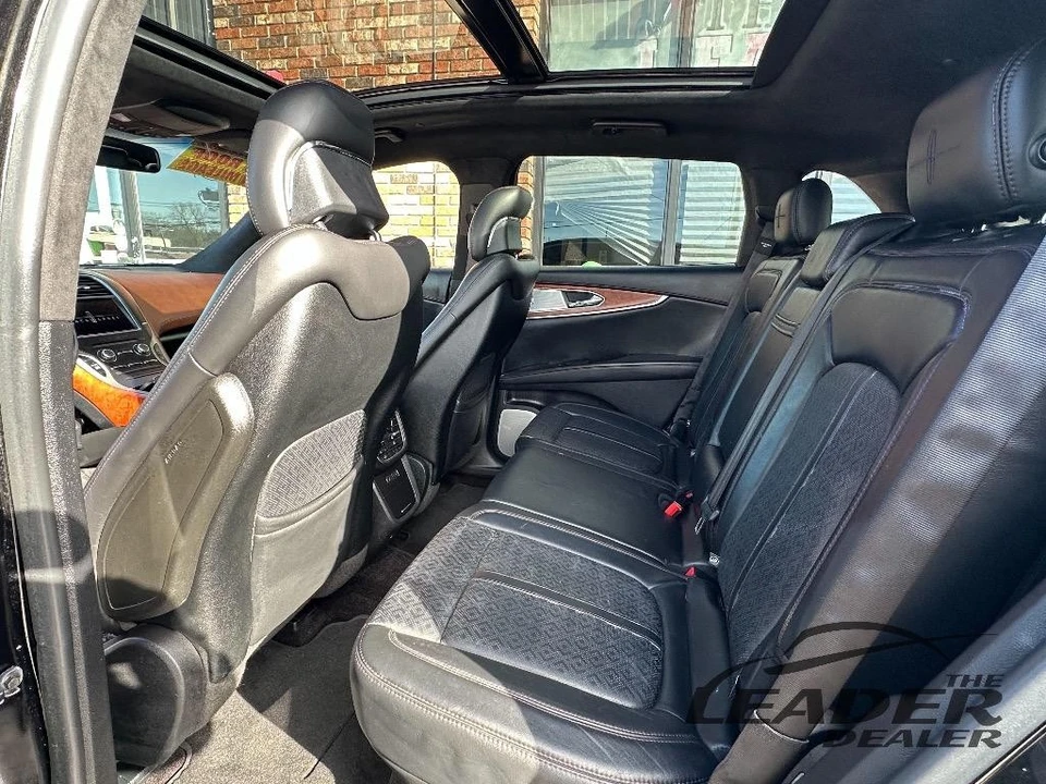 2017 Lincoln MKX - Image 8 of 19