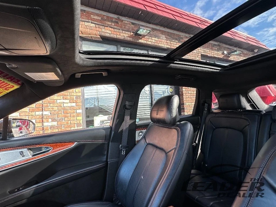 2017 Lincoln MKX - Image 17 of 19