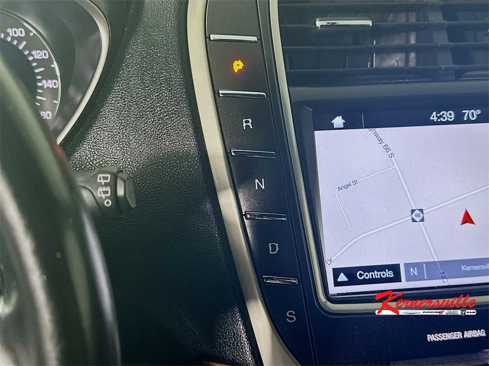 2017 Lincoln MKX - Image 16 of 21