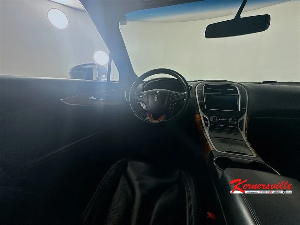 2017 Lincoln MKX - Image 9 of 21