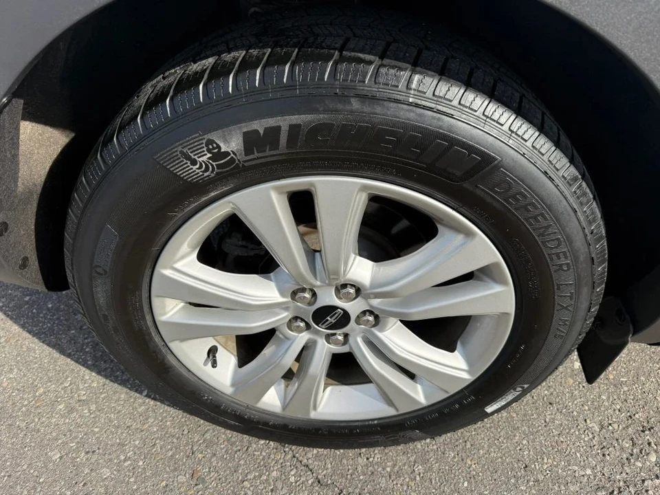 2017 Lincoln MKX - Image 11 of 12