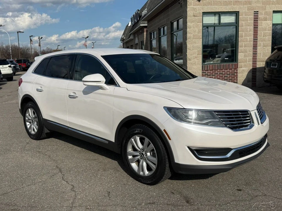2017 Lincoln MKX - Image 3 of 24