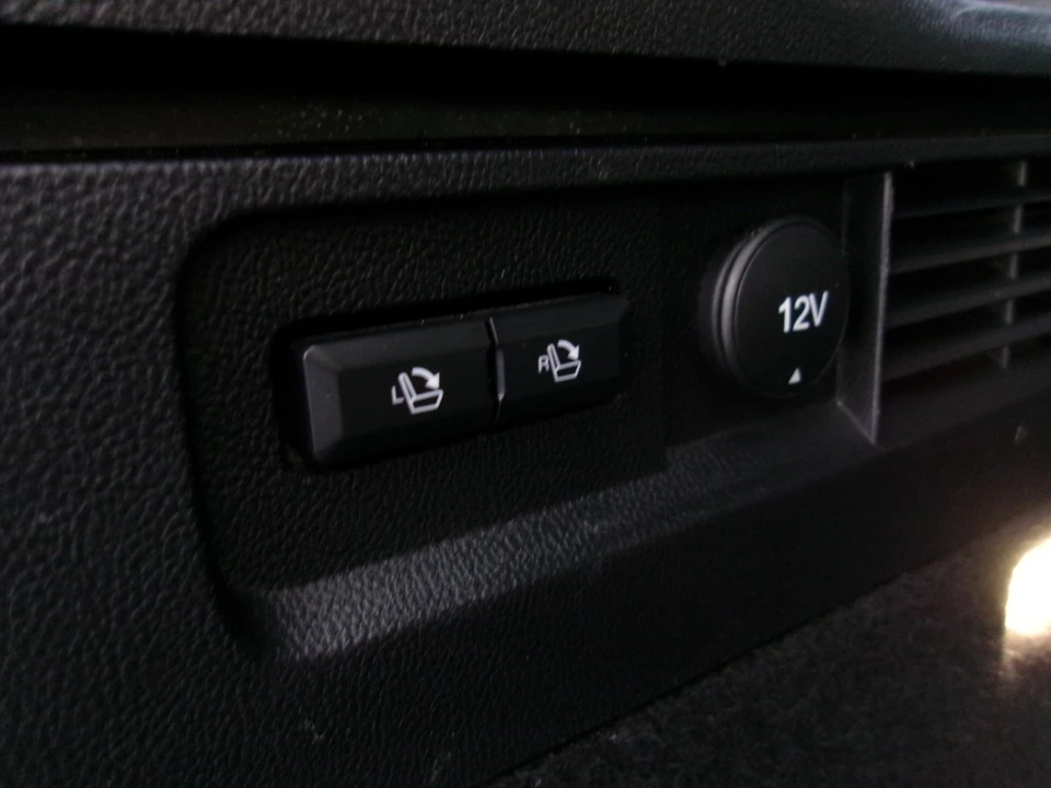 2017 Lincoln MKX - Image 15 of 21