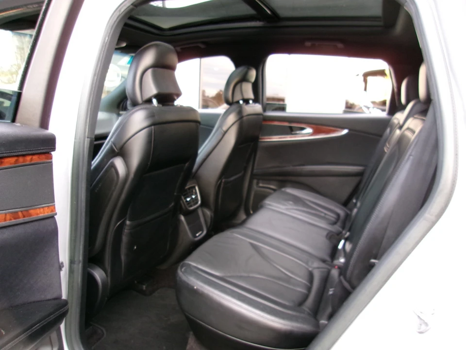 2017 Lincoln MKX - Image 16 of 21