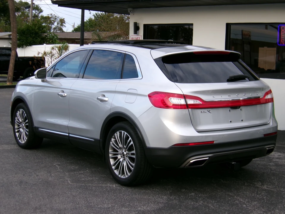 2017 Lincoln MKX - Image 7 of 21