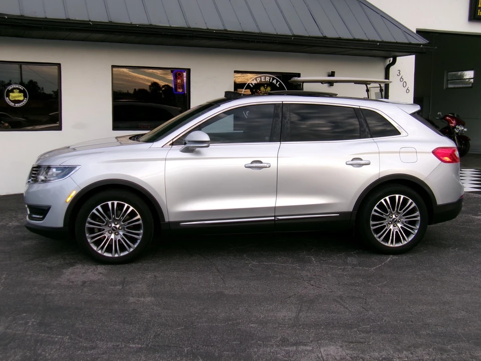 2017 Lincoln MKX - Image 8 of 21