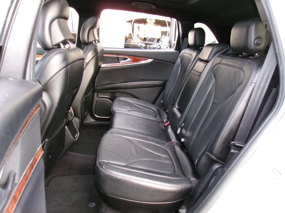 2017 Lincoln MKX - Image 17 of 21