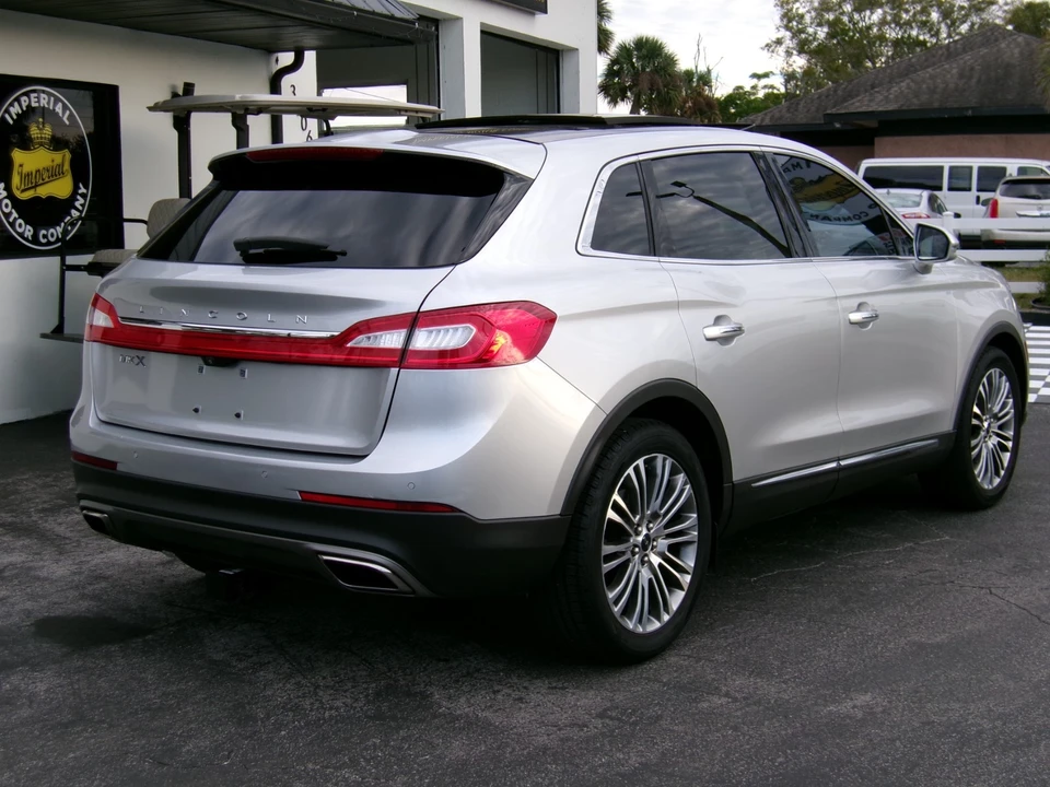 2017 Lincoln MKX - Image 5 of 21