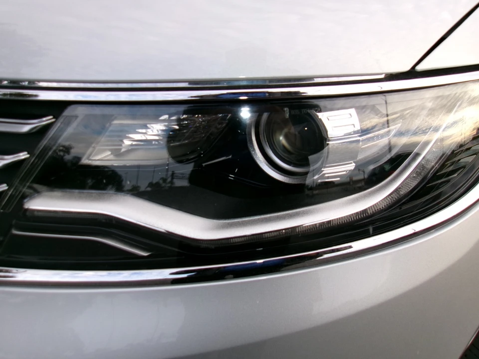 2017 Lincoln MKX - Image 9 of 21