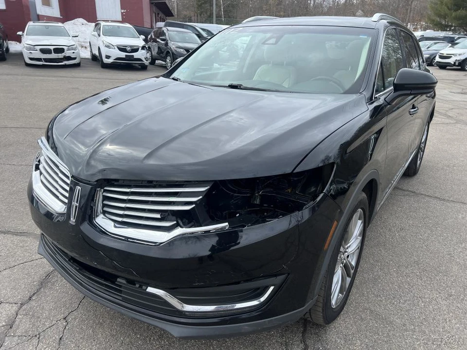 2017 Lincoln MKX - Image 8 of 12