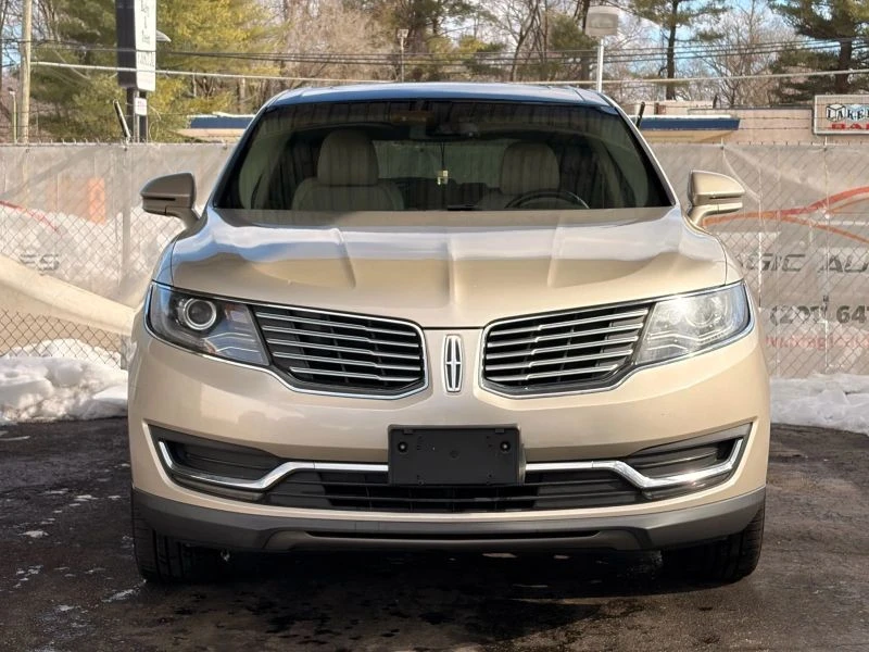 2017 Lincoln MKX - Image 5 of 12