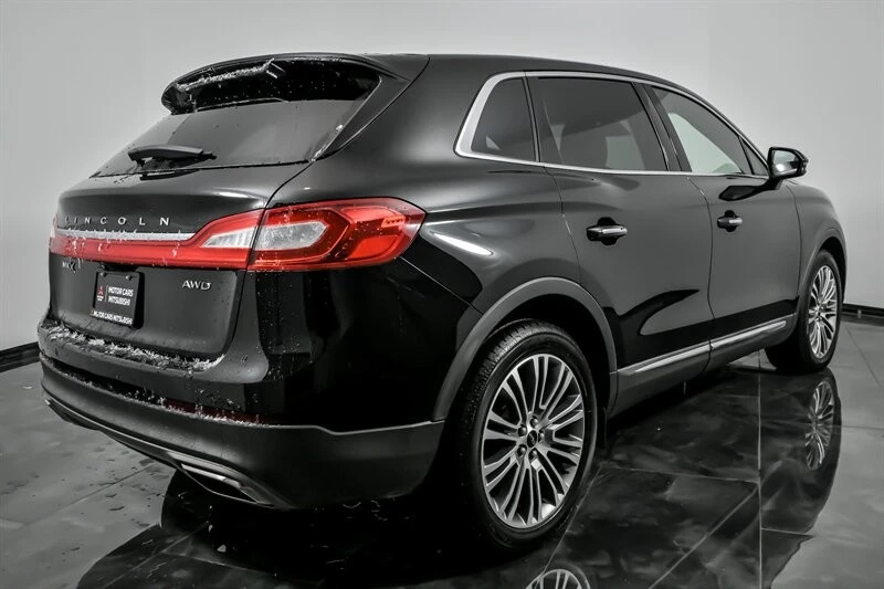 2017 Lincoln MKX - Image 10 of 21