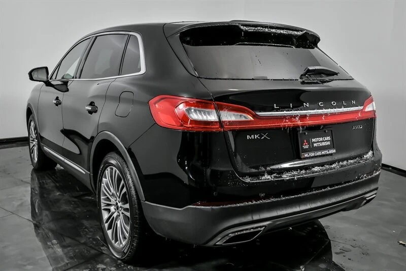 2017 Lincoln MKX - Image 9 of 21