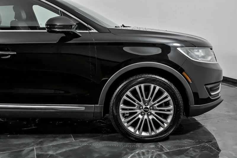 2017 Lincoln MKX - Image 13 of 21