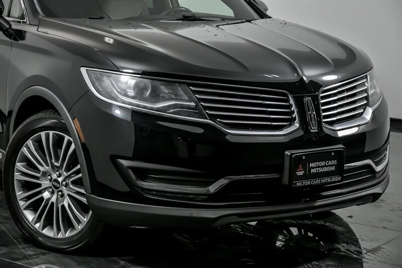2017 Lincoln MKX - Image 2 of 21