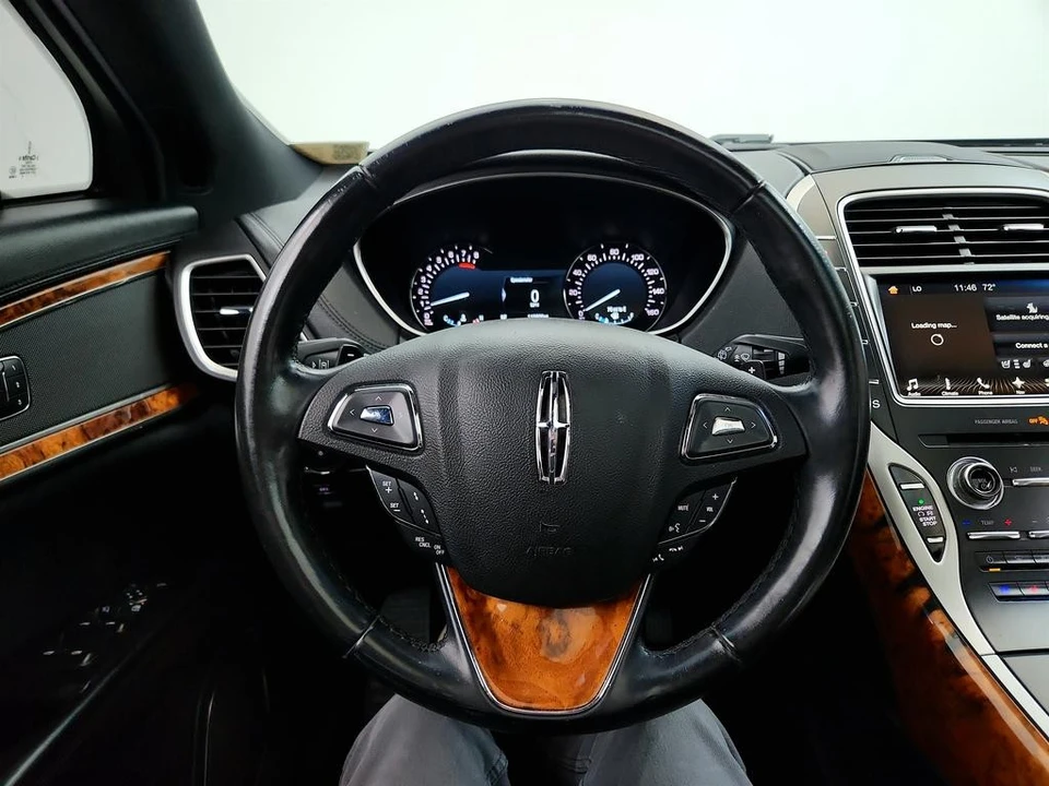 2017 Lincoln MKX - Image 18 of 21