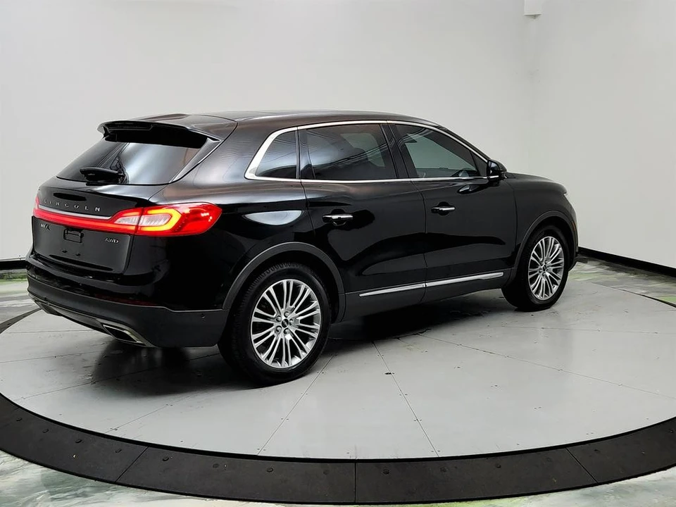 2017 Lincoln MKX - Image 5 of 21