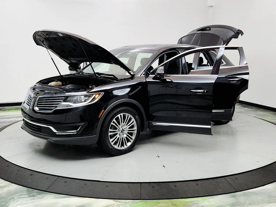 2017 Lincoln MKX - Image 9 of 21