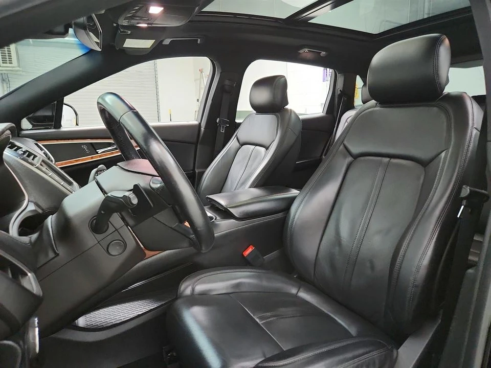 2017 Lincoln MKX - Image 14 of 21