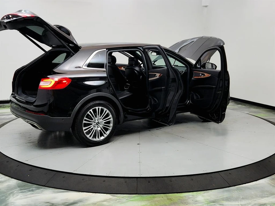 2017 Lincoln MKX - Image 11 of 21