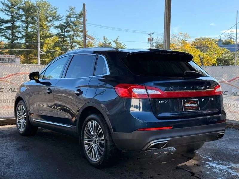 2017 Lincoln MKX - Image 11 of 12