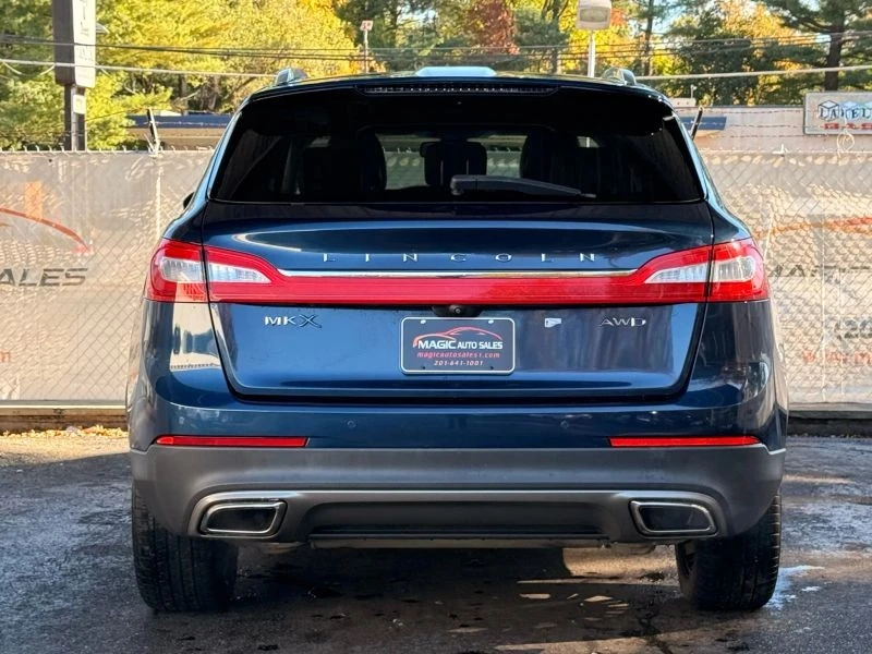 2017 Lincoln MKX - Image 10 of 12