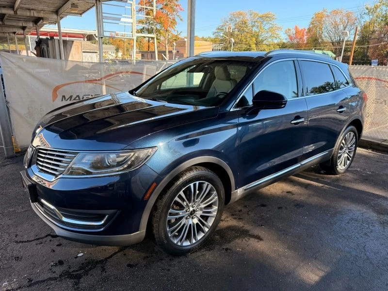 2017 Lincoln MKX - Image 8 of 12
