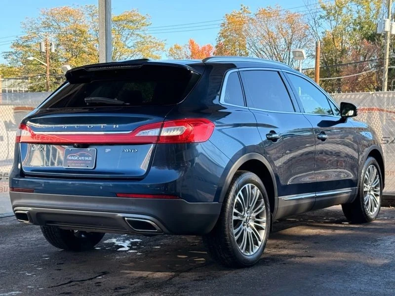 2017 Lincoln MKX - Image 9 of 12